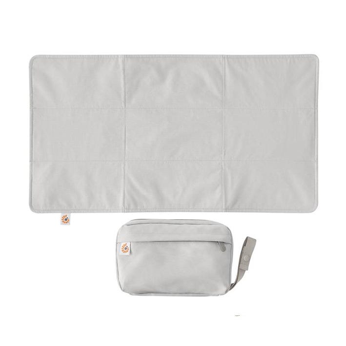 ergobaby-fasciatoio-portatile-2-in-1-con-custodia-borsa-pannolini image 1