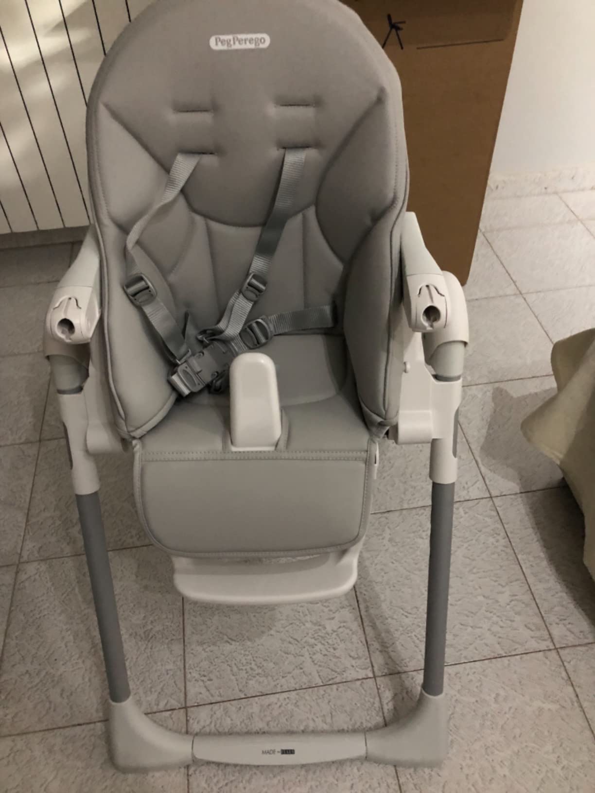 Comodo ma vassoio duro