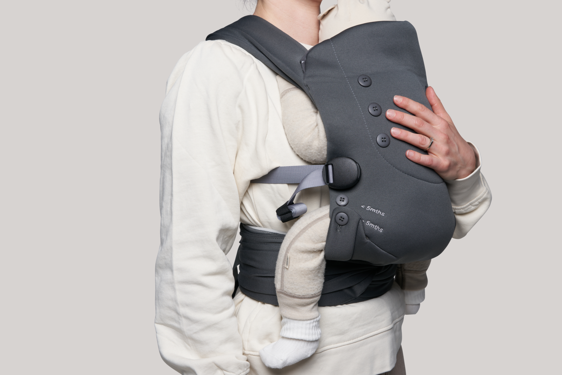 besafe-newborn-haven-riduttore-neonato-avvolgente-0-6-mesi-per-ovetto image 7