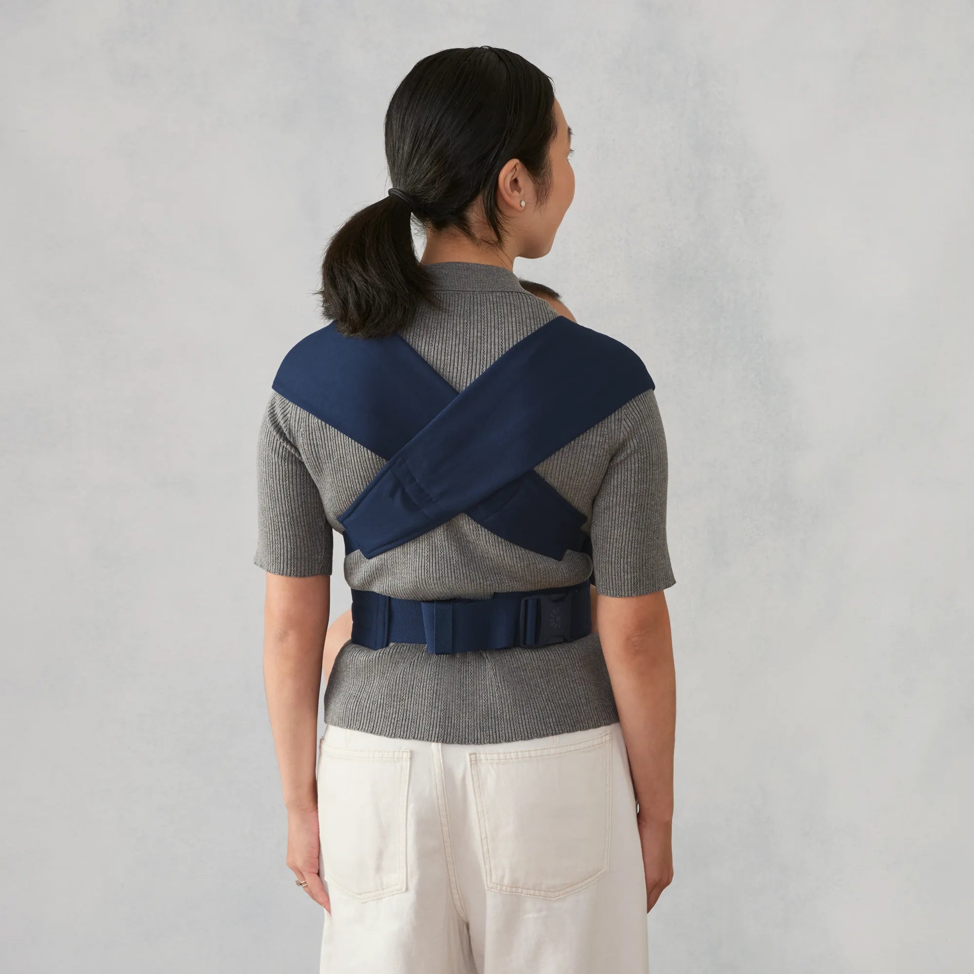 ergobaby-embrace-marsupio-per-neonati image 5