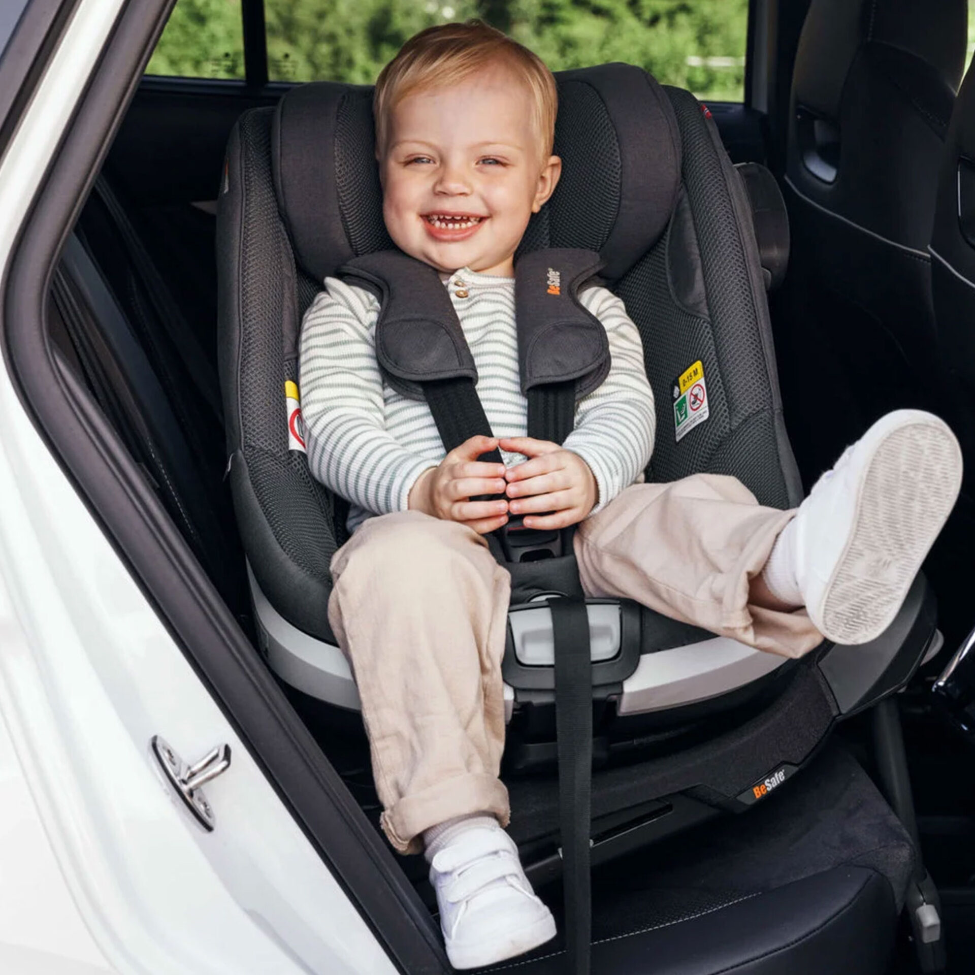 besafe-beyond-sistema-modulare-con-base-beyond-e-seggiolino-0-4-anni image 3
