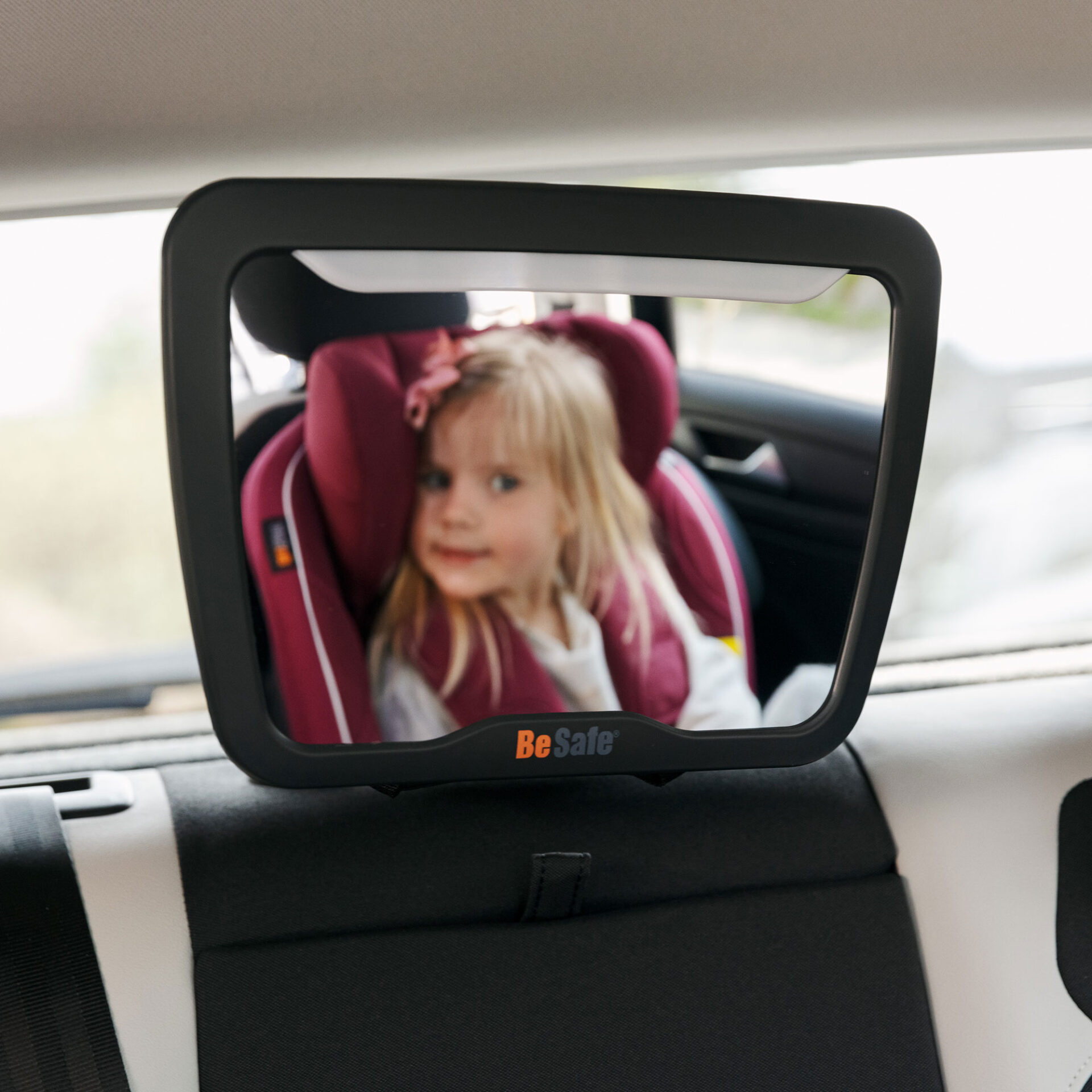 besafe-baby-mirror-xl-specchietto-auto-genitore-bimbo-grande-con-luce-led image 2